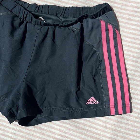Adidas Women’s Pink Stripe Running Shorts size small - Picture 3 of 7